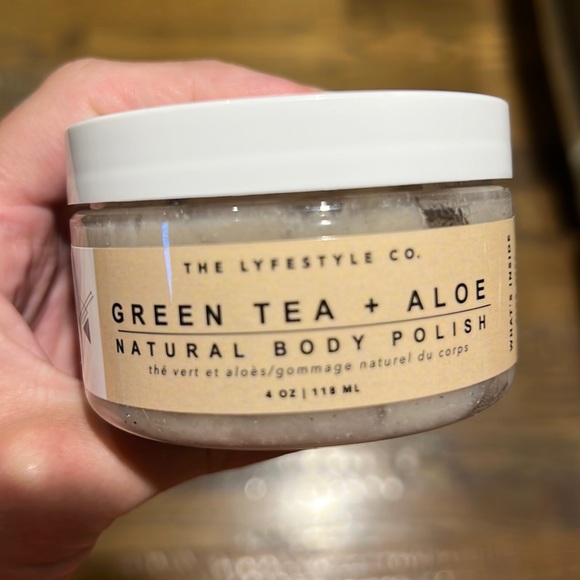 The Lyfestyle Co- Green Tea + Aloe Body Polish 4oz - Picture 2 of 2